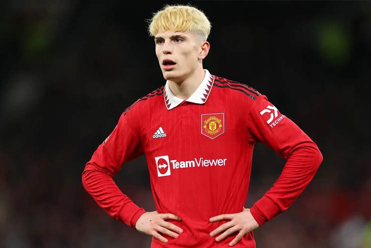 Garnacho không có được môi trường phát triển phù hợp khi còn là tài năng trẻ