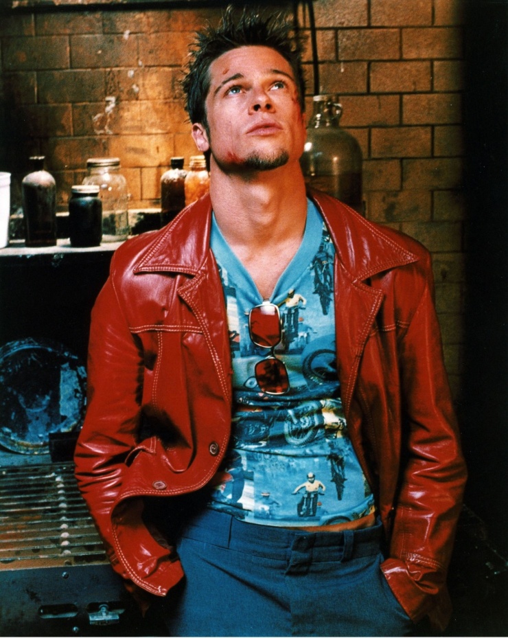 Hình ảnh Tyler Durden vừa lãng tử, vừa nguy hiểm và đầy cuốn hút.