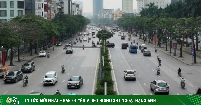 Đường phố Hà Nội thông thoáng trong ngày đầu nghỉ lễ Giỗ Tổ Hùng Vương