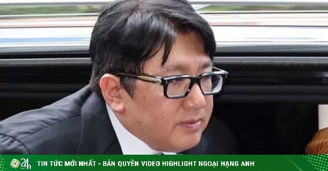 'Ông lớn' đằng sau nhóm nhạc BTS sẽ bị bắt giữ vào hôm nay?