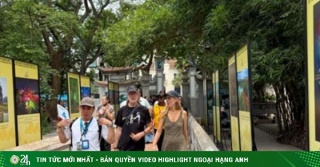 Hà Nội “mở cửa” dịp lễ: Miễn phí phương tiện công cộng và chuỗi trải nghiệm đêm huyền bí