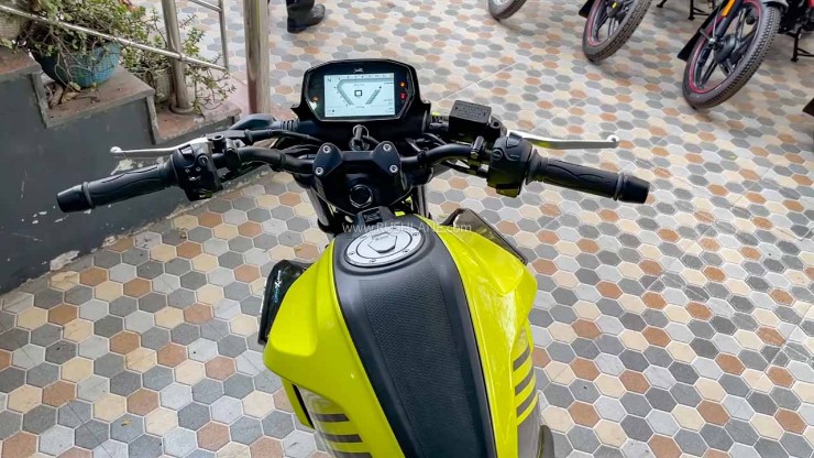 Xe côn tay giá ngang Honda Future gây chú ý nhờ trang bị “có 1-0-2” - 9