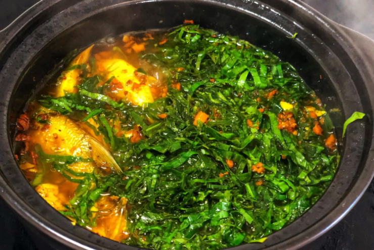 Món 'cứu đói”'mùa lũ trở thành đặc sản đắt đỏ với giá lên tới 300.000–400.000 đồng/kg, nhiều người truy lùng - 3