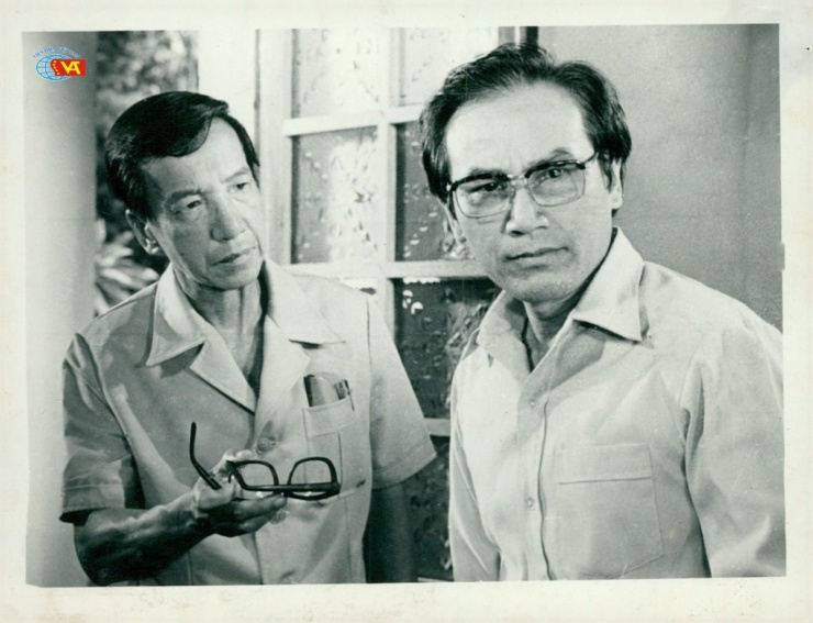 NSND Trịnh Thịnh (trái) trong phim “Thị trấn yên tĩnh” (1986)