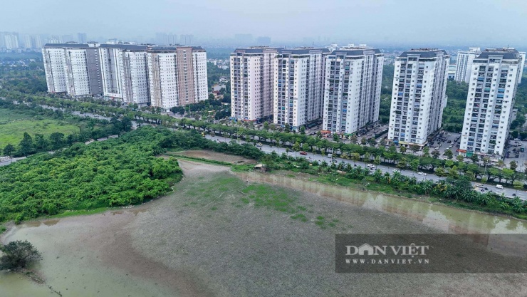 Dự án Khu đô thị mới Thanh Hà Cienco5 do Công ty Cổ phần phát triển địa ốc Cienco5 làm chủ sử dụng đất cũng là một trong 341 dự án theo Thông báo 396/TB-UBND của UBND TP Hà Nội. Khu đô thị mới Thanh Hà Cienco 5 nằm đối diện Khu đô thị Thanh Hà (cũ).