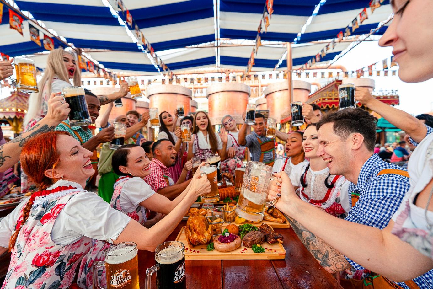 Khách Tây choáng ngợp với không khí lễ hội Mặt Trời tại Ba Na Hills - 8