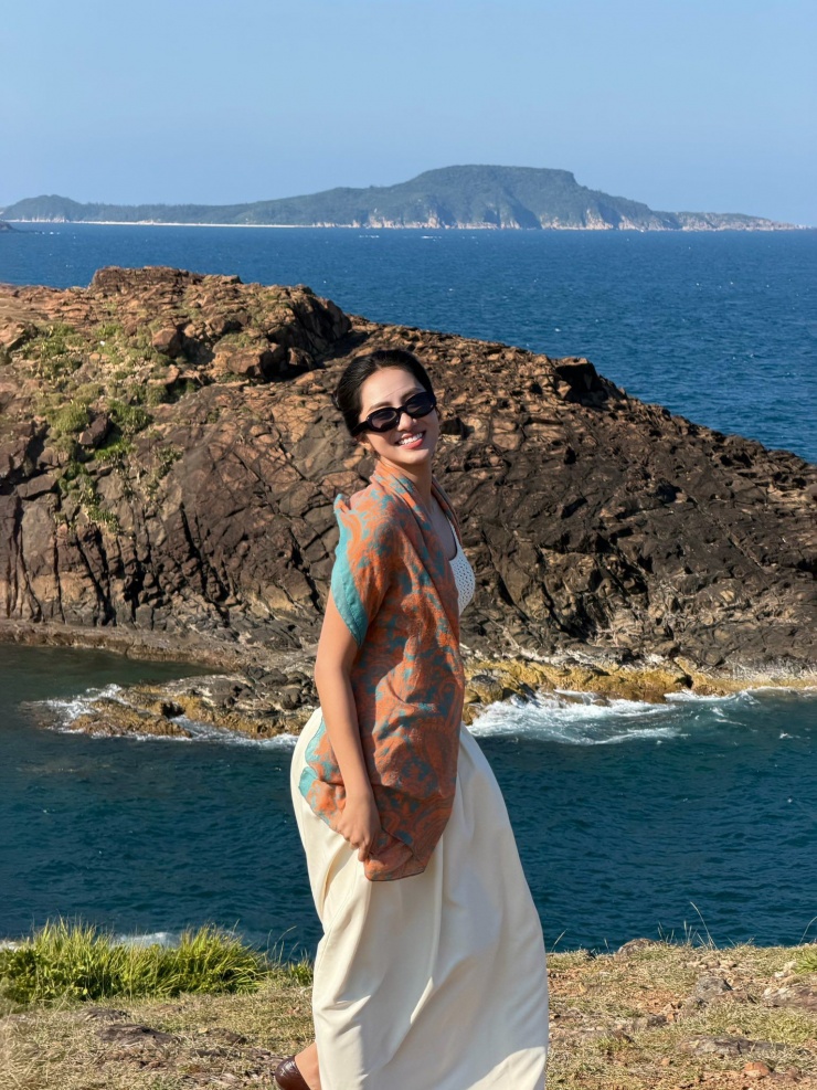 Hiện tại, Hà Trúc Linh có lịch trình hoạt động khá dày đặc. Cô thường xuyên góp mặt tại các sự kiện văn hóa, giải trí, tham gia chương trình thiện nguyện và hoạt động vì cộng đồng. Mỗi lần xuất hiện, nàng hậu đều cho thấy sự chỉn chu về hình ảnh, từ trang phục, thần thái đến cách ứng xử trước công chúng.