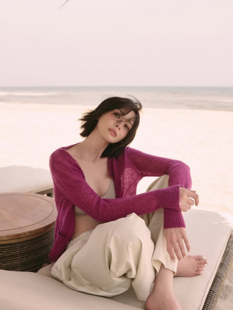 Sao Hàn gây sốt với bộ ảnh 'Ngày hè Đà Nẵng' - 3