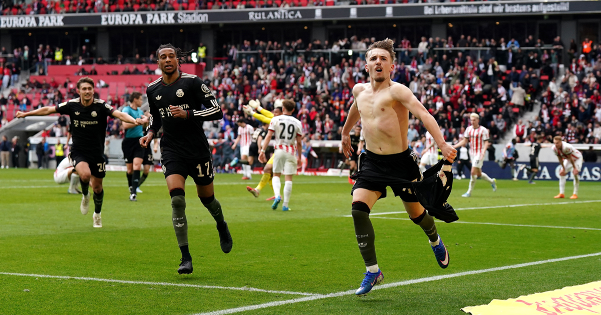 Lennart Karl ăn mừng bàn thắng trước Freiburg hôm 4/4. Bayern bị dẫn 1-2 nhưng ghi 2 bàn ở các phút 90+2 & 90+9 để thắng ngược 3-2