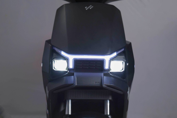 Xe máy điện giá 15 triệu đồng, tích hợp NFC, chạy 120 km/lần sạc - 4