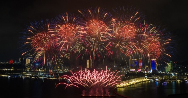 Một ngày hai lần pháo hoa: Quảng Ninh trở thành tâm điểm du lịch dịp 30/4 – 1/5