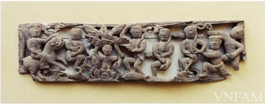 Tiên tắm đầm sen