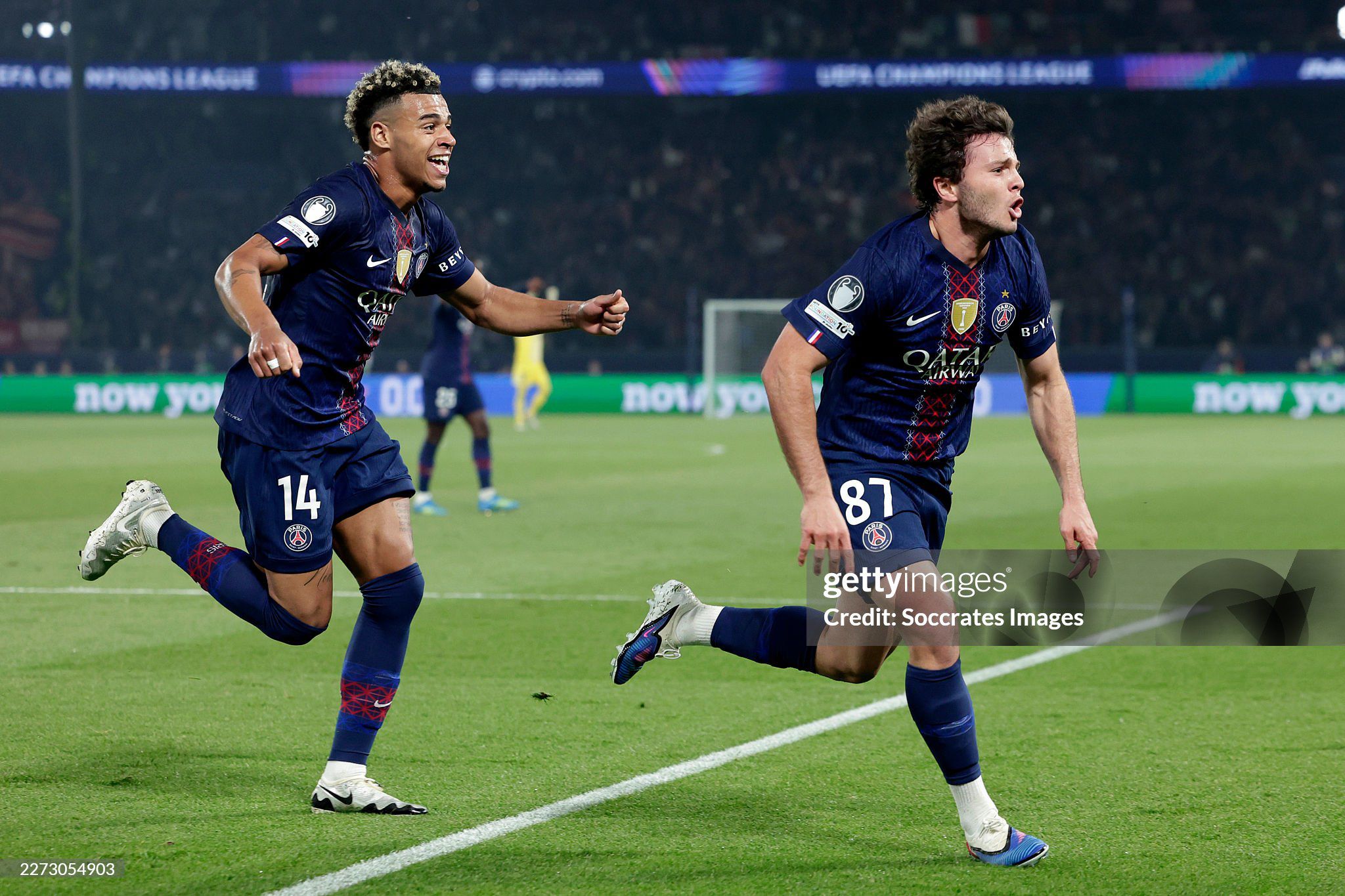 Joao Neves giúp chủ nhà có lần đầu tiên vượt lên ở phút 32