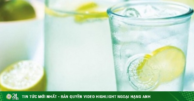 Bí quyết chọn đồ uống giúp “đánh bay” cảm giác say xe