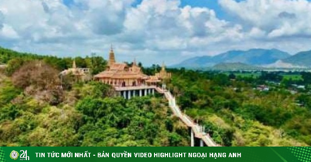 Tà Pạ - ngôi chùa lơ lửng giữa mây ngàn ở vùng Bảy Núi, An Giang