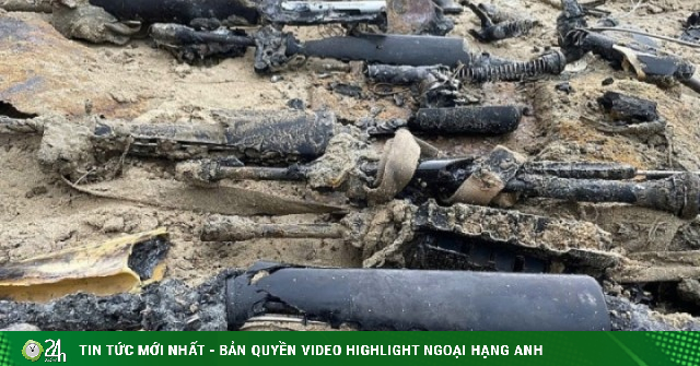 Phát hiện nhiều súng, đạn khi trục vớt xe tăng ở biển Quy Nhơn