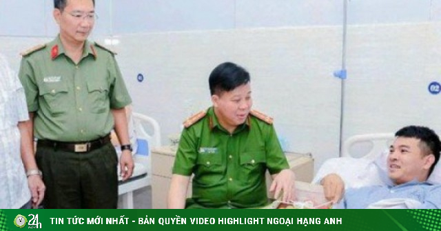 Hai cán bộ, chiến sĩ Công an Hải Phòng bị thương khi đang làm nhiệm vụ