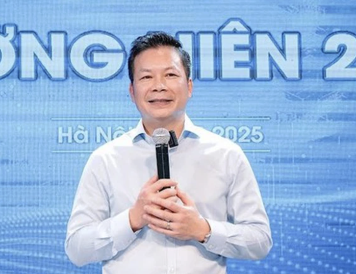 Vì sao Shark Hưng bất ngờ nộp đơn từ chức ở Cen Land?