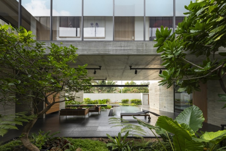 Biệt thự 640 m2 thông thoáng với thiết kế 'trên kín dưới hở' - 5