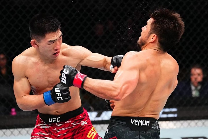 Tống Á Đông có nền tảng MMA và kungfu Thiếu Lâm