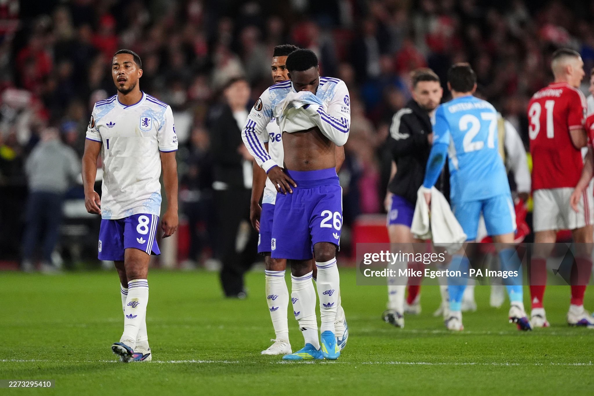 Aston Villa vẫn còn cơ hội lật ngược tình thế