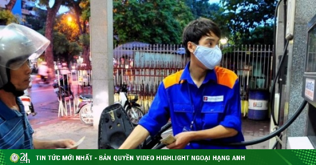 Giá xăng dầu hôm nay 1/5: Xăng trong nước thấp hơn Thái Lan, Campuchia 10.000 đồng/lít