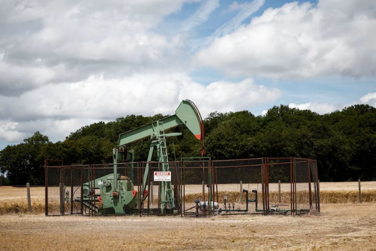 Giá dầu Brent và WTI vẫn đang trên đà tăng 2,95% trong tuần