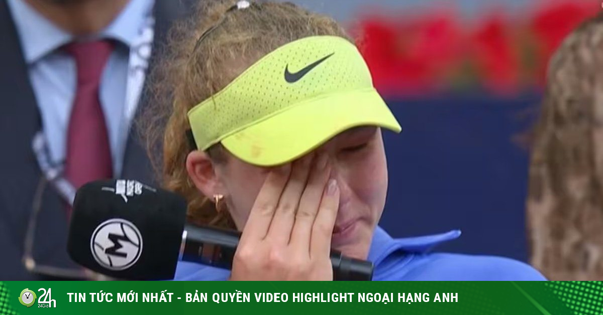 Nóng nhất thể thao sáng 3/5: "Tiểu Sharapova" bật khóc ngay giữa sân đấu