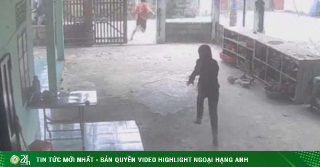 Giữa ban ngày, kẻ trộm đột nhập vào nhà dân rút hung khí đe doạ chủ nhà, công an đang điều tra
