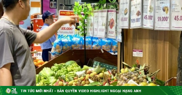 Vải u đầu mùa giá cả trăm nghìn đồng/kg nhưng vẫn ‘được lòng’ người tiêu dùng