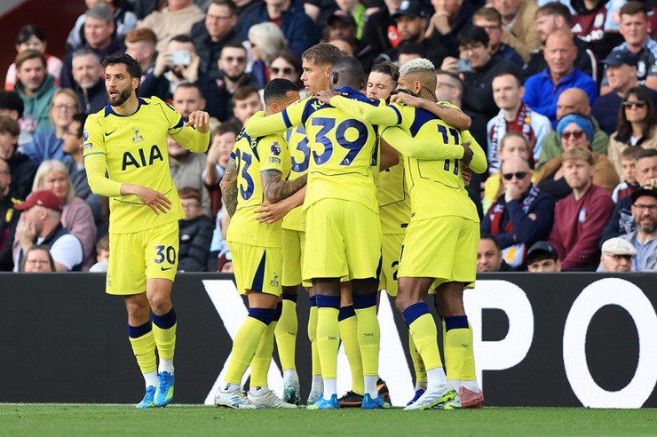Tottenham thoát khỏi khu vực xuống hạng với chiến thắng trước Aston Villa