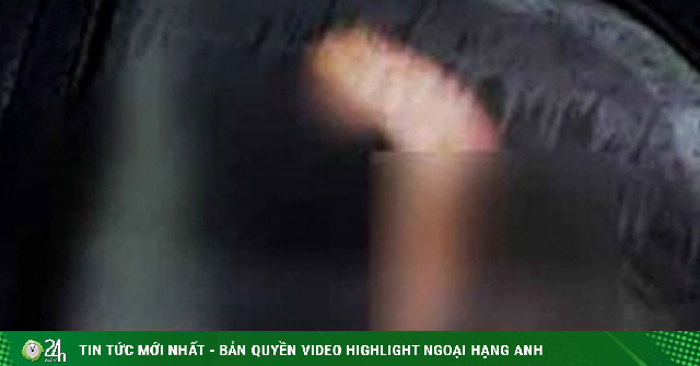 Bắt quả tang vợ ngoại tình trên chiếc xe rung lắc: Gương mặt 'kẻ thứ ba' khiến chồng sụp đổ