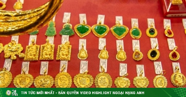 Vàng điều chỉnh mạnh sau khi lập đỉnh: Vì sao dòng tiền toàn cầu vẫn đổ vào?
