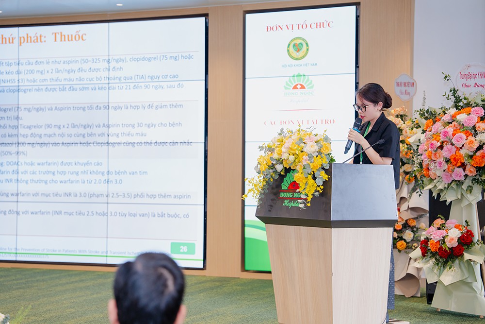 ThS.BSNT. Vũ Thị Thu Hiền cho rằng cần một chiến lược quản lý toàn diện, lâu dài, cá thể hóa cho từng người bệnh để ngăn ngừa tái phát đột quỵ