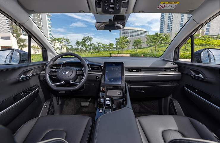 Giá xe Hyundai Custin niêm yết và lăn bánh tháng 5/2026 - 5
