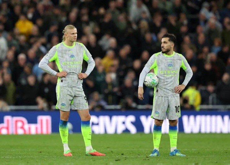 Man City đã gỡ hòa 3-3 sau khi bị dẫn 1-3, nhưng họ cần một chiến thắng