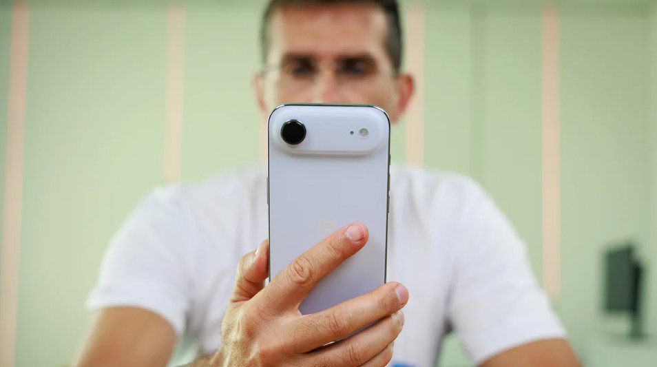 iPhone Air.