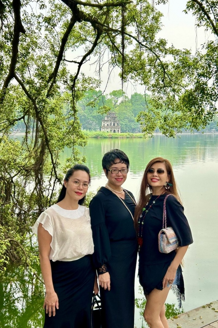 Từ cô bé lén thi nghệ thuật giờ thành Đại biểu Quốc hội 3 khoá - 2