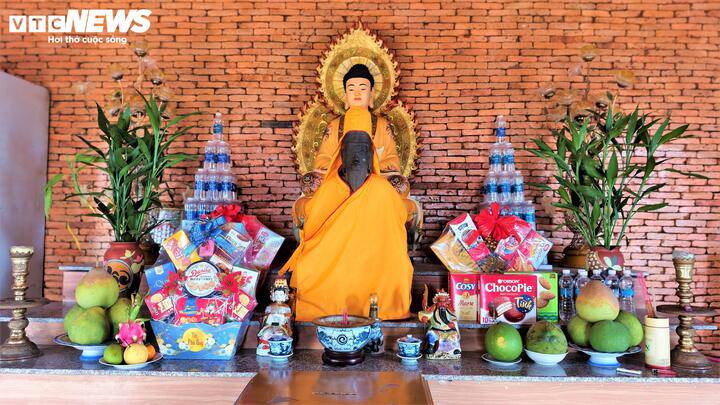 Kỳ bí 12 dòng cổ tự phía sau tượng Phật Lồi trong ngôi chùa ở Gia Lai - 3