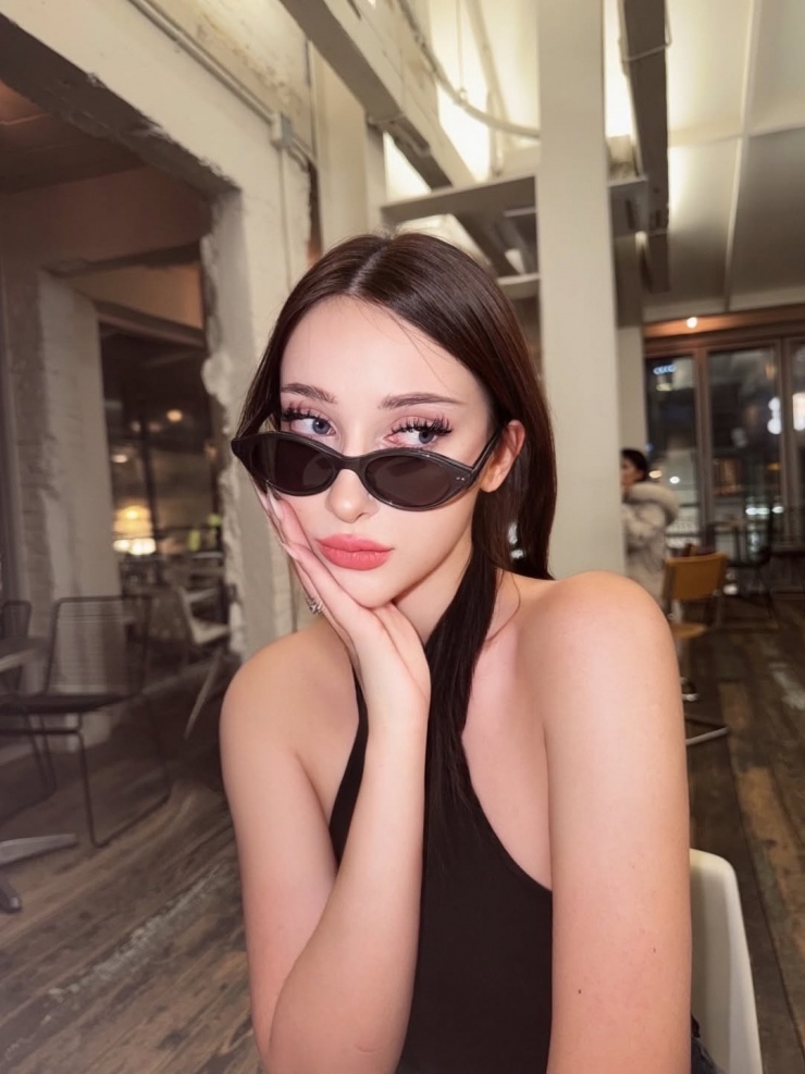 Nữ cổ động viên nổi tiếng nhờ một khoảnh khắc trên khán đài - 3
