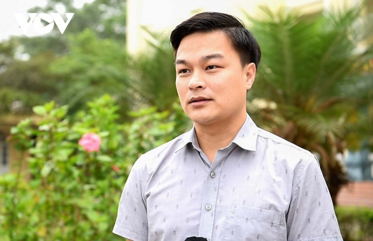 Ông Nguyễn Biên Thuỳ - Phó Chủ tịch UBND xã Phúc Hoà, tỉnh Bắc Ninh chia sẻ về tình hình thời tiết bất thường khiến nhiều bà con gặp nhiều khó khăn
