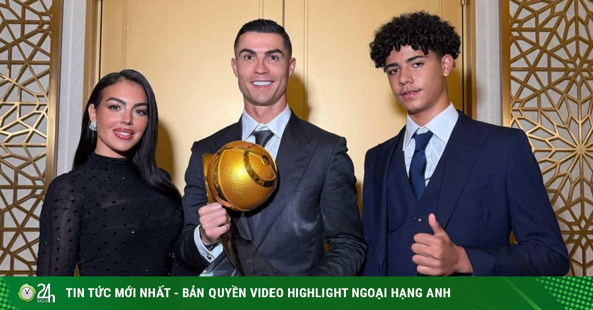 Con trai Ronaldo được 5 đại gia châu Âu săn đón, CR7 ra quyết định bất ngờ