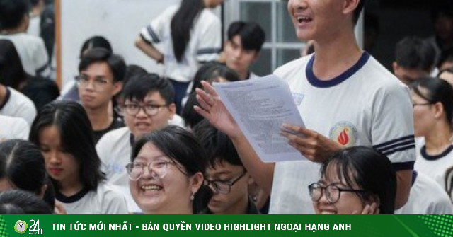Không khí đặc biệt trong lớp luyện thi miễn phí ở TPHCM