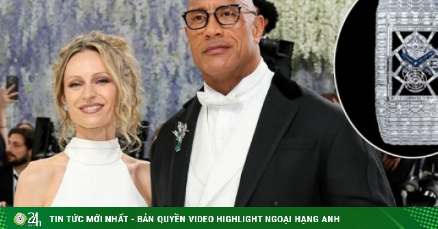 Dwayne Johnson gây 'choáng' với đồng hồ nạm kim cương 3,3 triệu USD