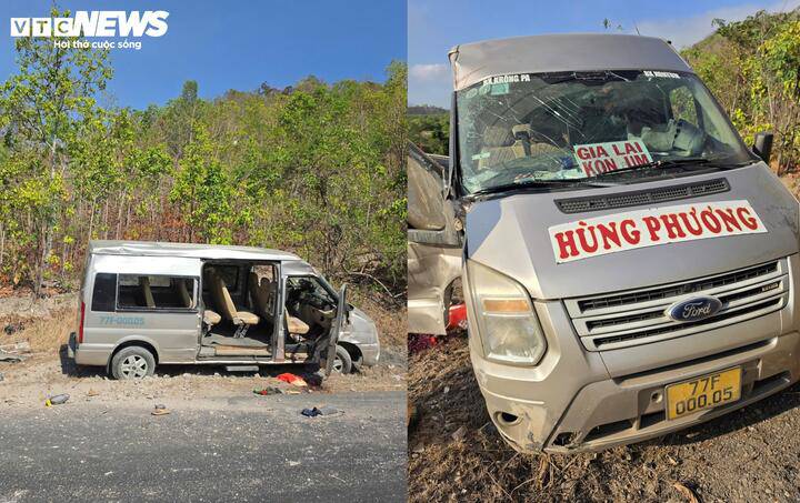Xe 16 chỗ mang logo nhà xe Hùng Phương bị hư hỏng nặng.