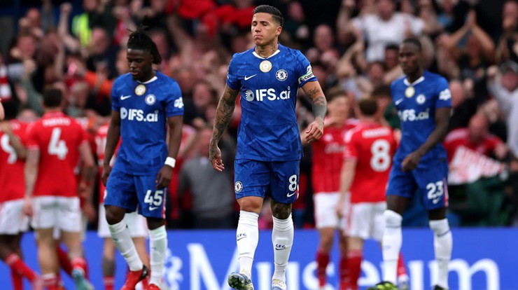 Chelsea đang rơi vào khủng hoảng