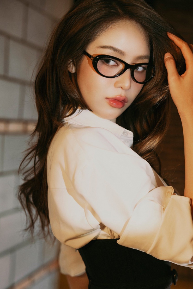 Thời trang cá tính gây chú ý của Hoa hậu quê Đà Nẵng - 6