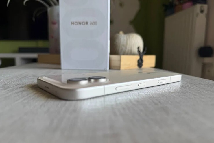 Ông vua smartphone tầm trung khiến nhiều flagship phải dè chừng - 4