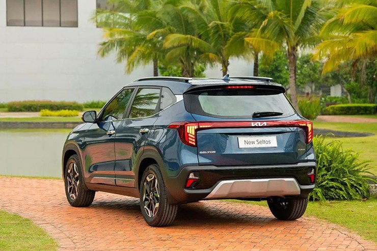 Xe gầm cao gia đình nào tiết kiệm xăng nhất hiện nay? - 6