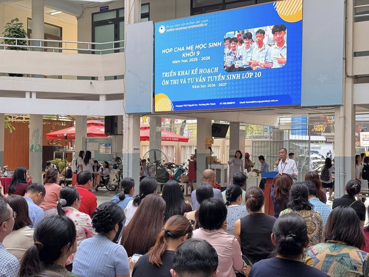 Nhà trường cung cấp)